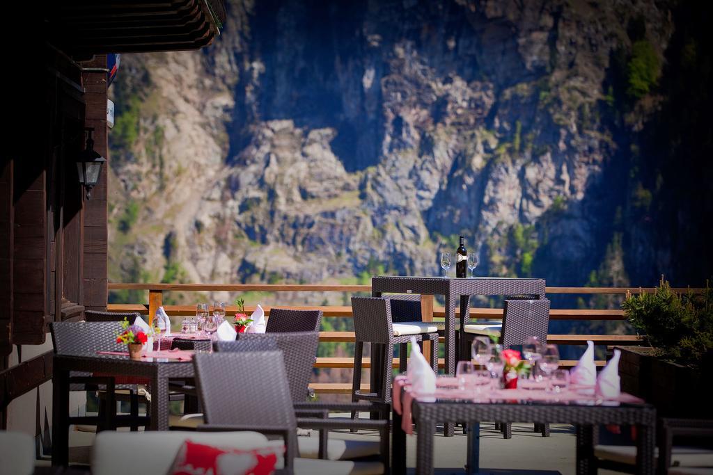 Hotel Aux Mille Etoiles Salvan Εξωτερικό φωτογραφία