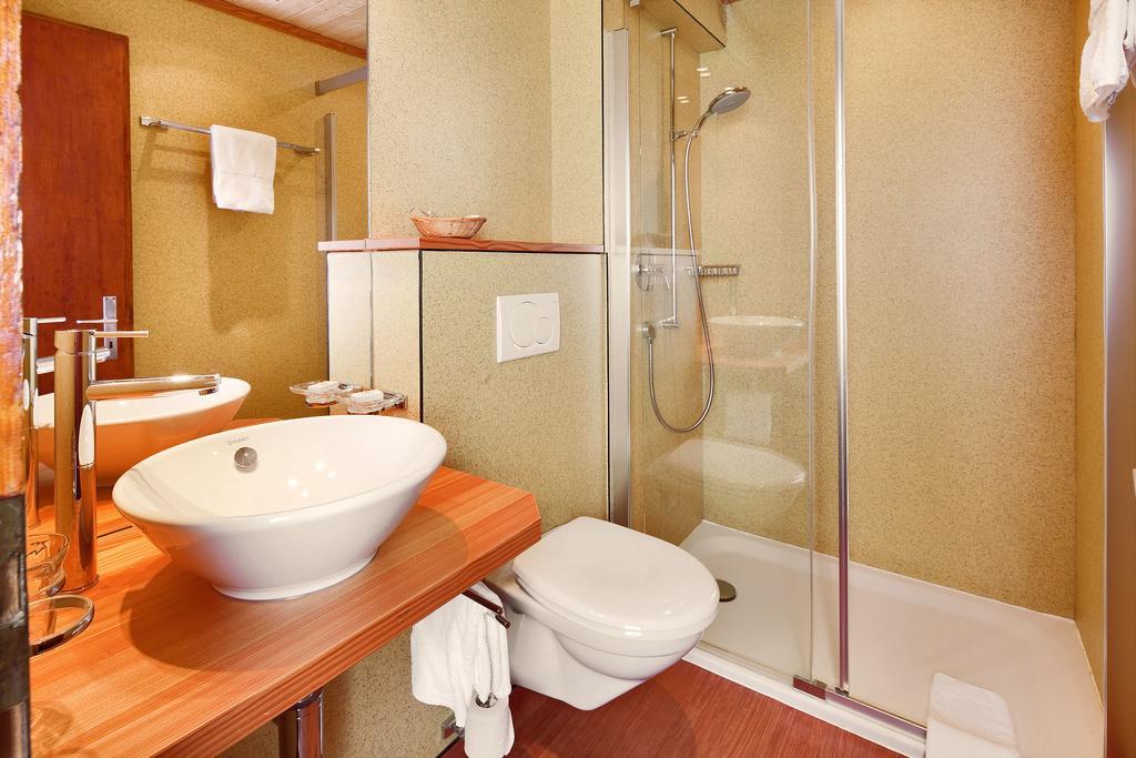 Hotel Aux Mille Etoiles Salvan Εξωτερικό φωτογραφία