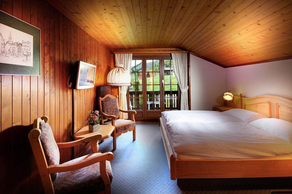 Hotel Aux Mille Etoiles Salvan Εξωτερικό φωτογραφία