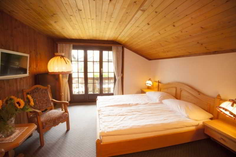 Hotel Aux Mille Etoiles Salvan Εξωτερικό φωτογραφία